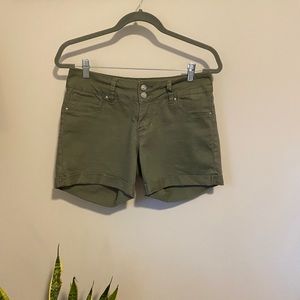 Royalty for Me- Size 4 short